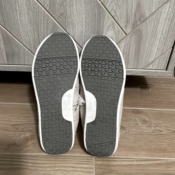 Toms Women’s Classic Del Rey Shoes - Picture 2 of 7